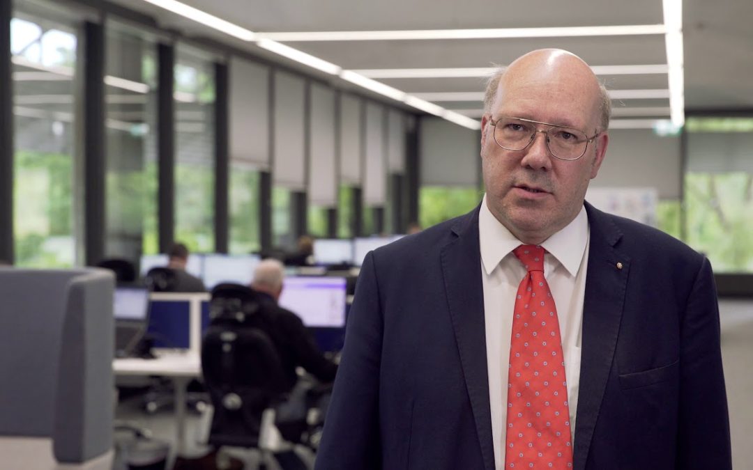 This vlog for Dunstan Thomas focuses on hardening attitudes at HMRC as regards tax planning